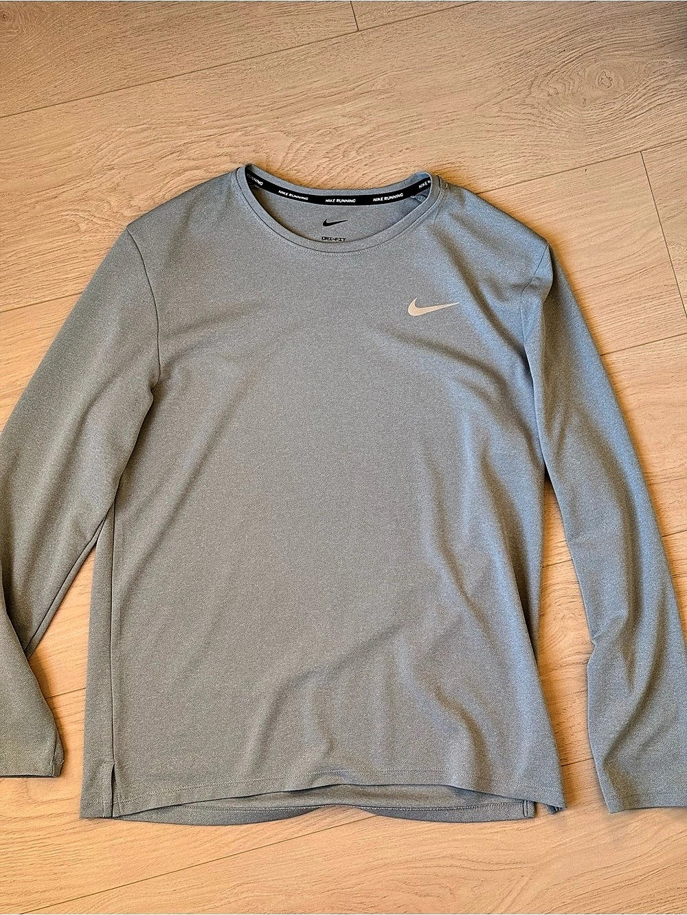 Nike Dri-FIT miller Running Long Sleeve Top Gray